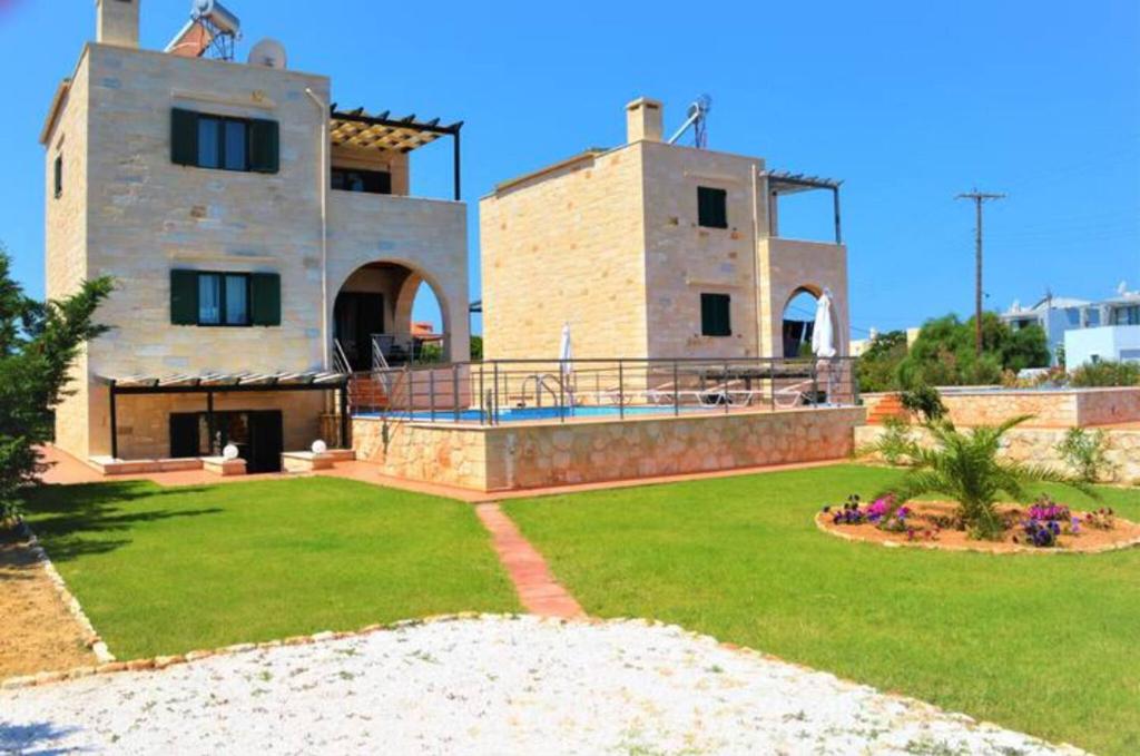 Bygningen som villaen ligger i