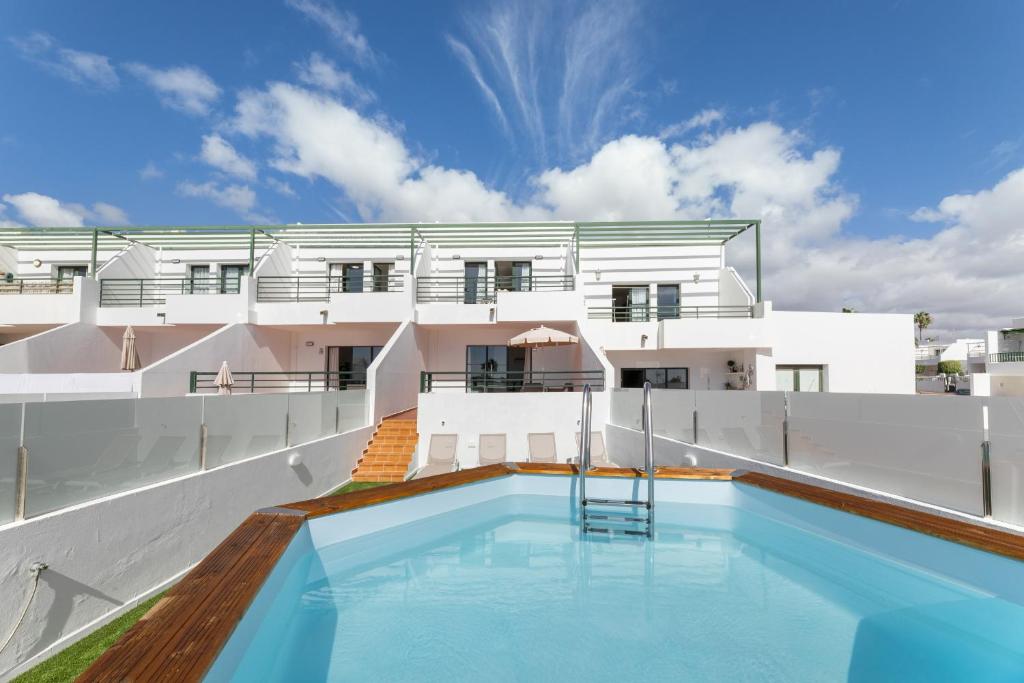 Arpon Santa Rosa 6 by Escape Home