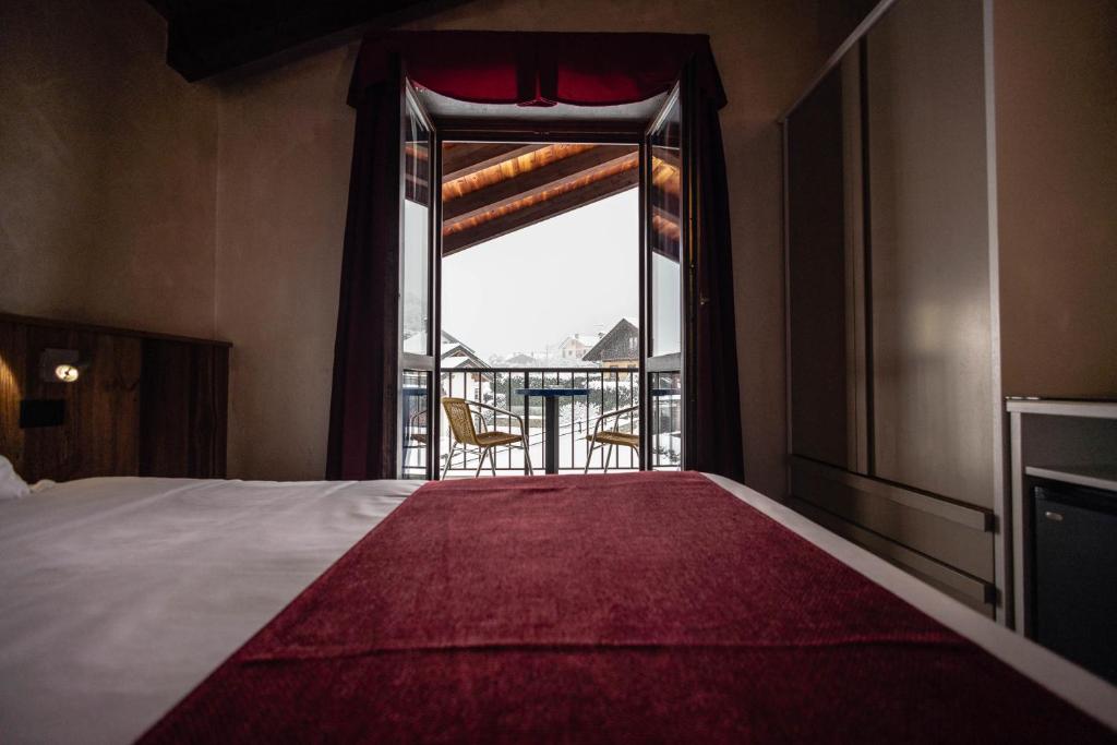 Hotel & Restaurant Le Charaban - 11