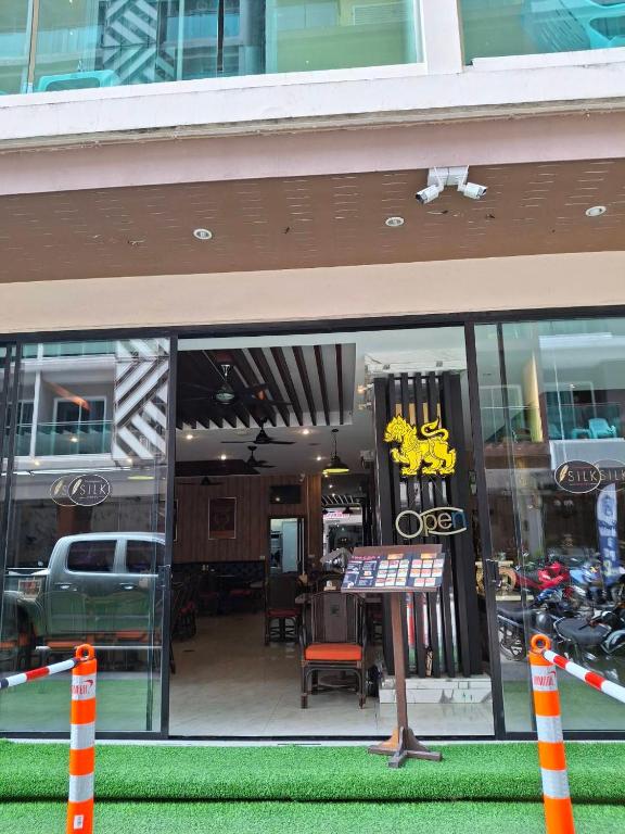 تصویر اتاق‌های Hemingways Silk Hotel - تصویر ۲