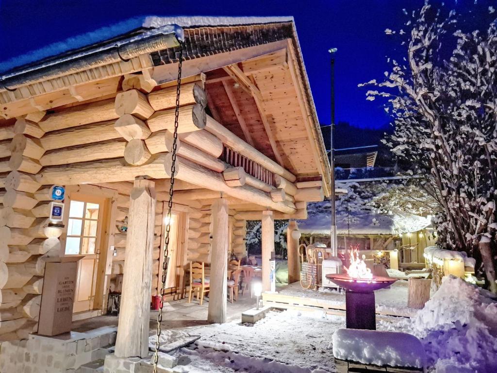 Hoone, kus Palkmajake asub