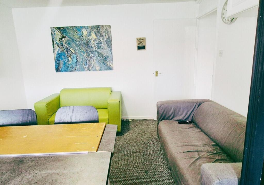 Χώρος καθιστικού στο Comfy 3BR Flat on Quiet Street in Wollaton