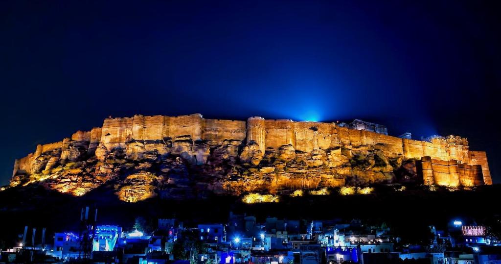 Kohalik huviväärsus külalistemaja lähedal