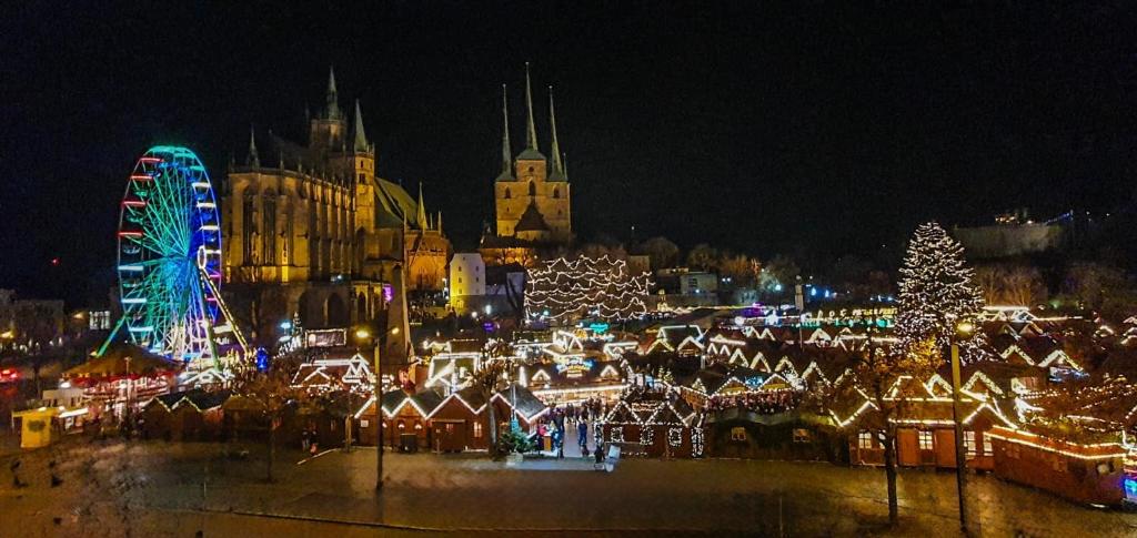 Cảnh Erfurt hoặc tầm nhìn thành phố từ căn hộ