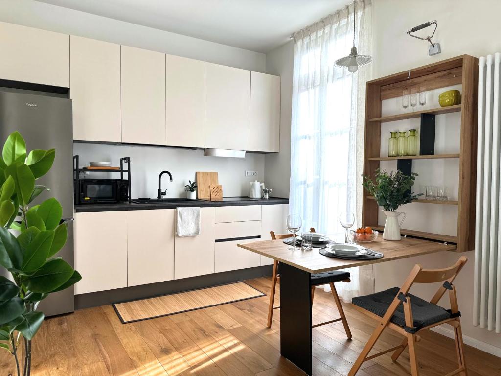 Køkken eller tekøkken på Piazza Savoia Apartment