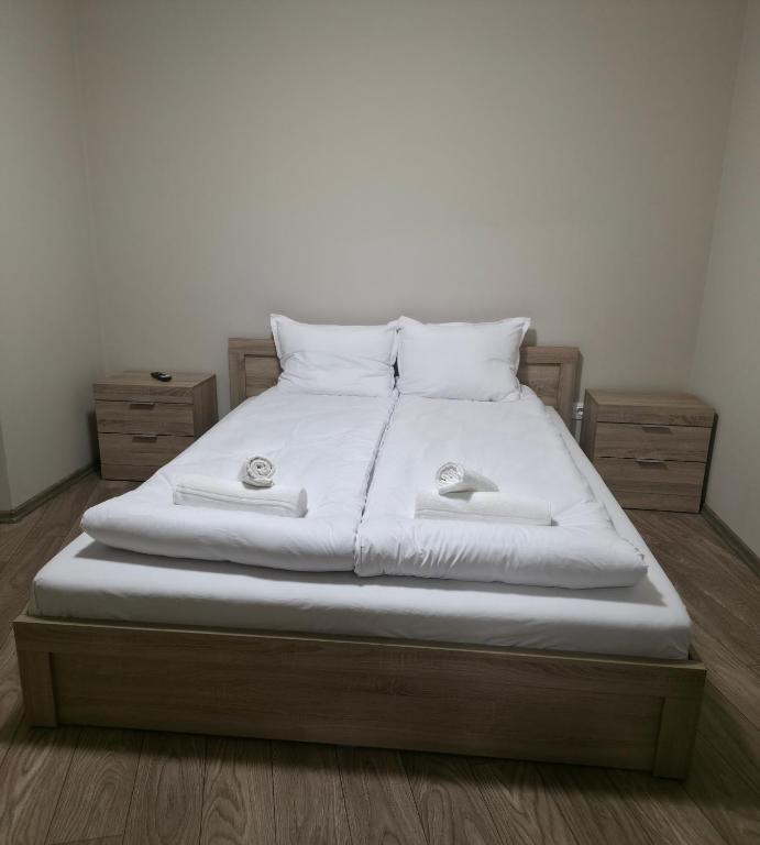 Ένα ή περισσότερα κρεβάτια σε δωμάτιο στο Комплекс “Шадравана”