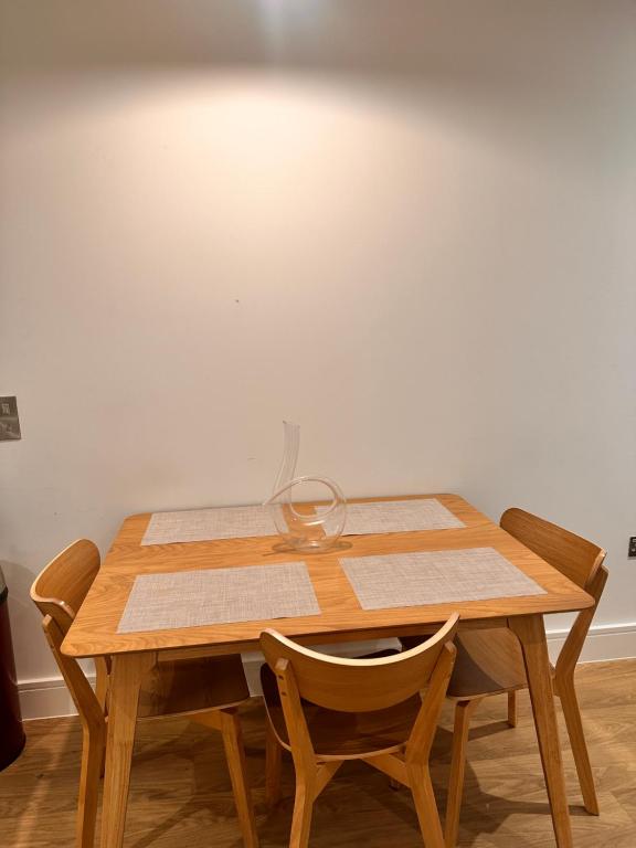 Billede fra billedgalleriet på Birmingham 2-Bedroom Garden Stay Perfect for Couples,Workers & Families i Birmingham