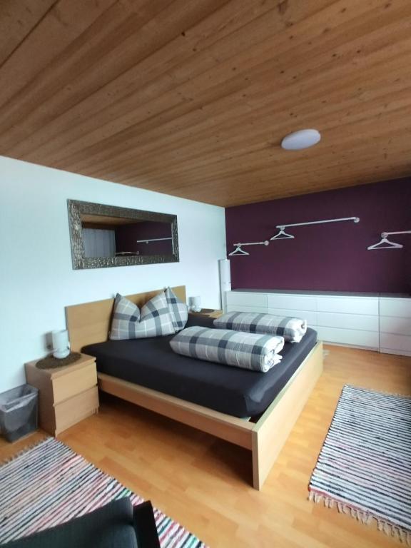 Ένα ή περισσότερα κρεβάτια σε δωμάτιο στο Haus Herma