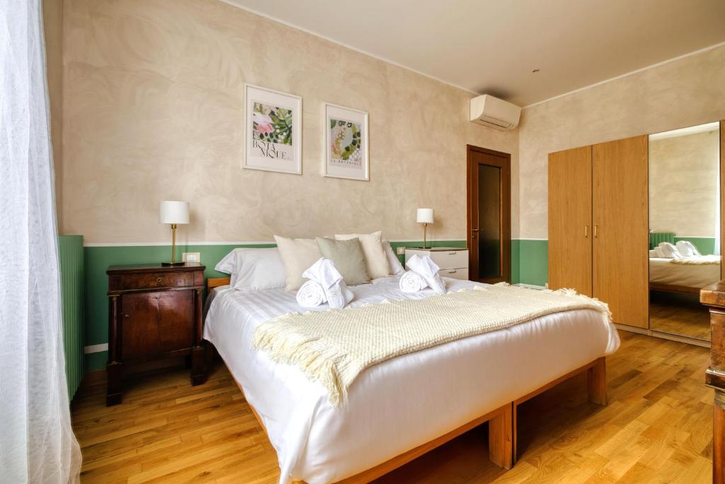 Elegant Three Room Apartment in Porta Romana by Stay Mastery