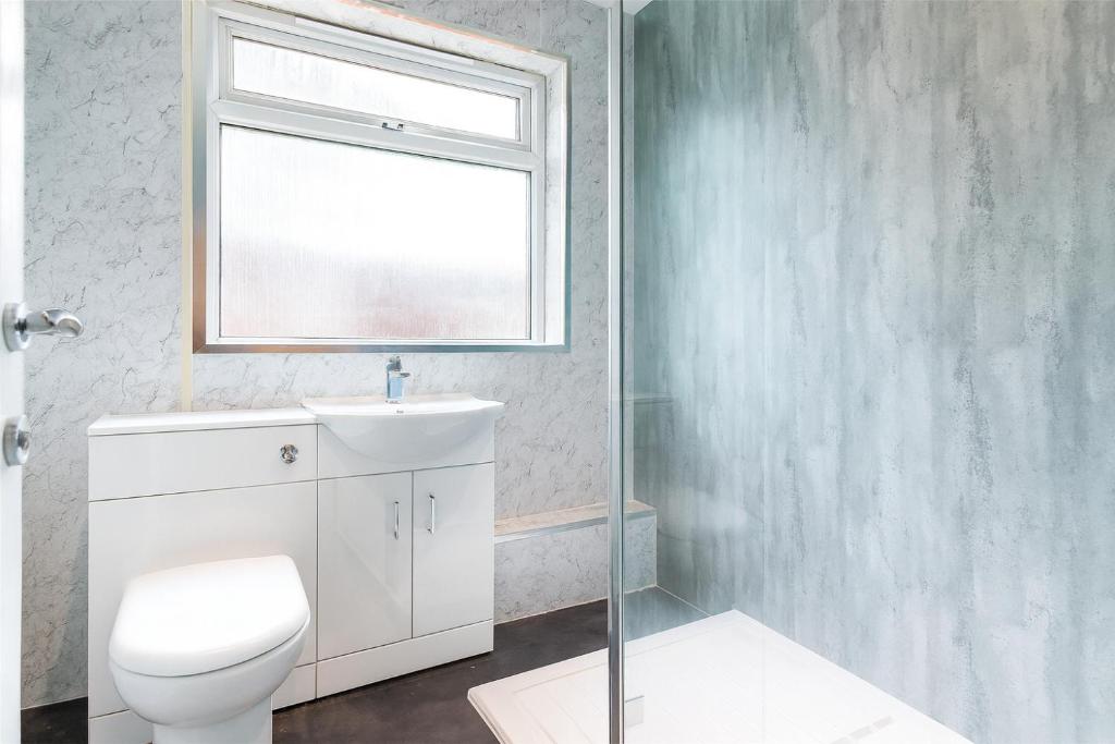 Vannituba majutusasutuses The Walnut Nest