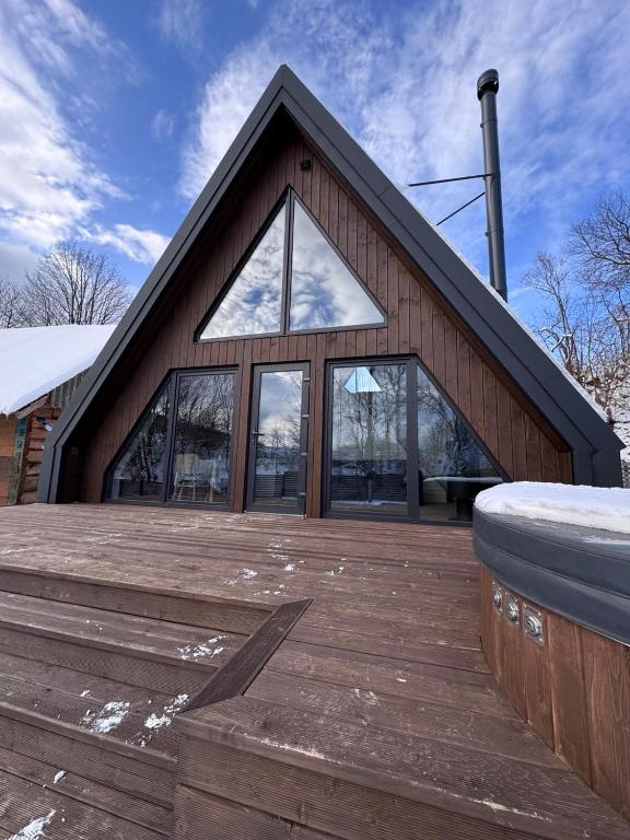 Το κτήριο όπου στεγάζεται  το σαλέ