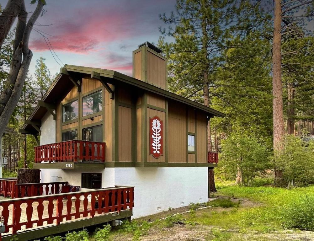 Το κτήριο όπου στεγάζεται  η παραθεριστική κατοικία