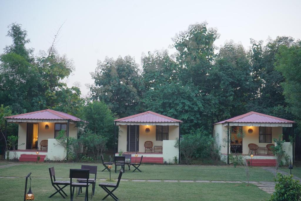 Κήπος έξω από το Shikaar Valley