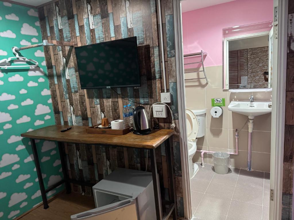 Phuketnumnoi23 Feature 1