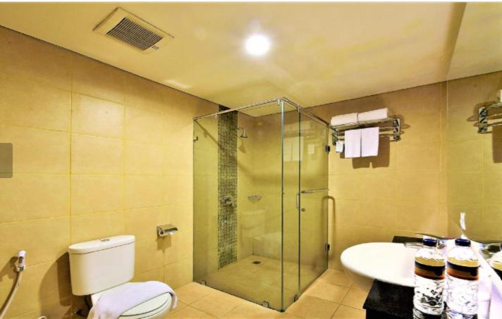 Dafam Hotel Cilacap - Quarto Twin Executivo