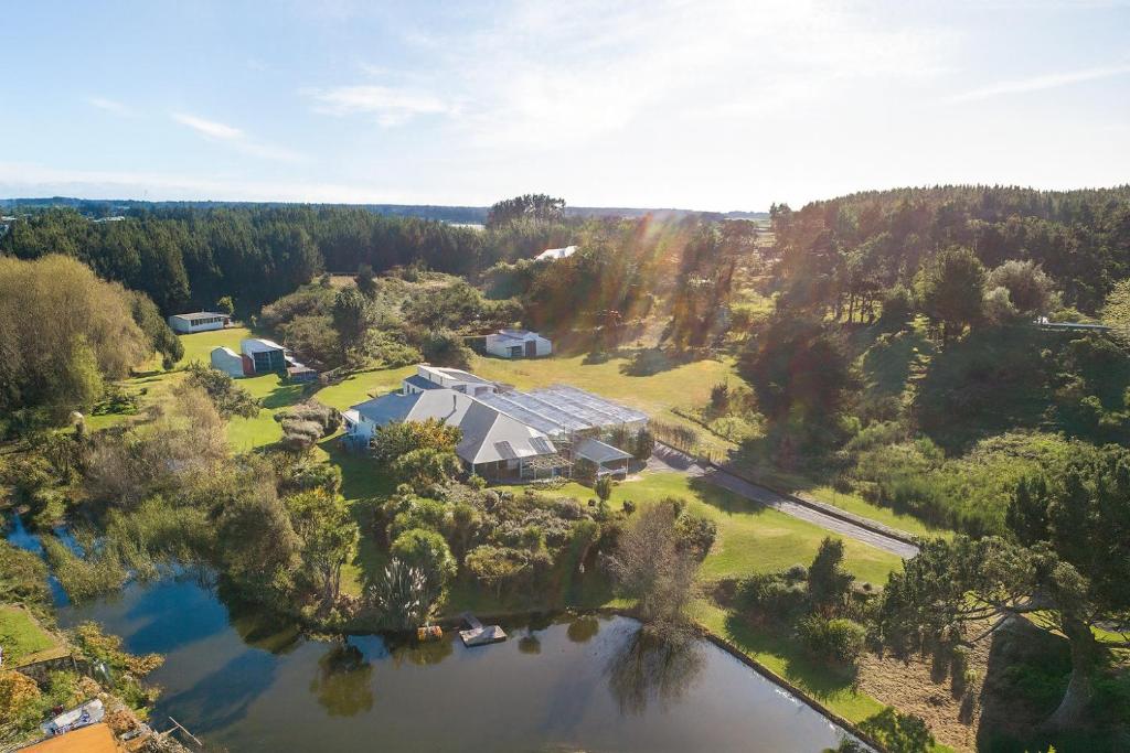 Phong cảnh thiên nhiên gần nhà khách