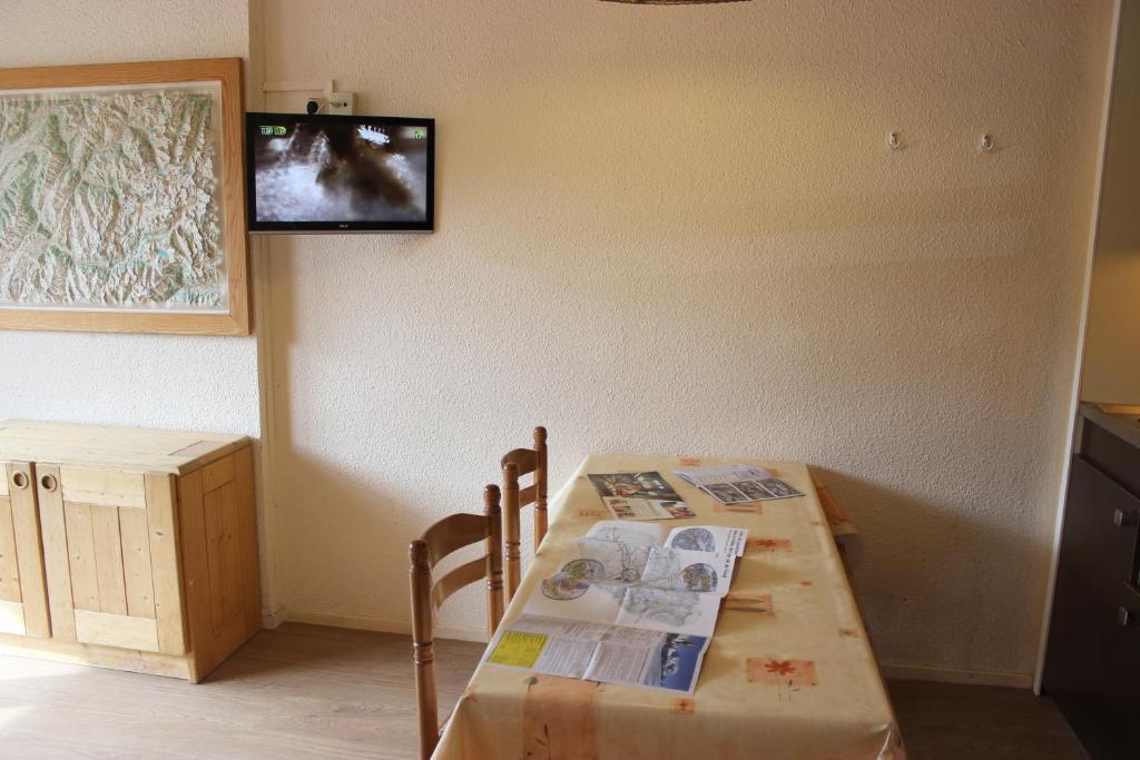 TV a/nebo společenská místnost v ubytování Roche Blanche Appartements VTI