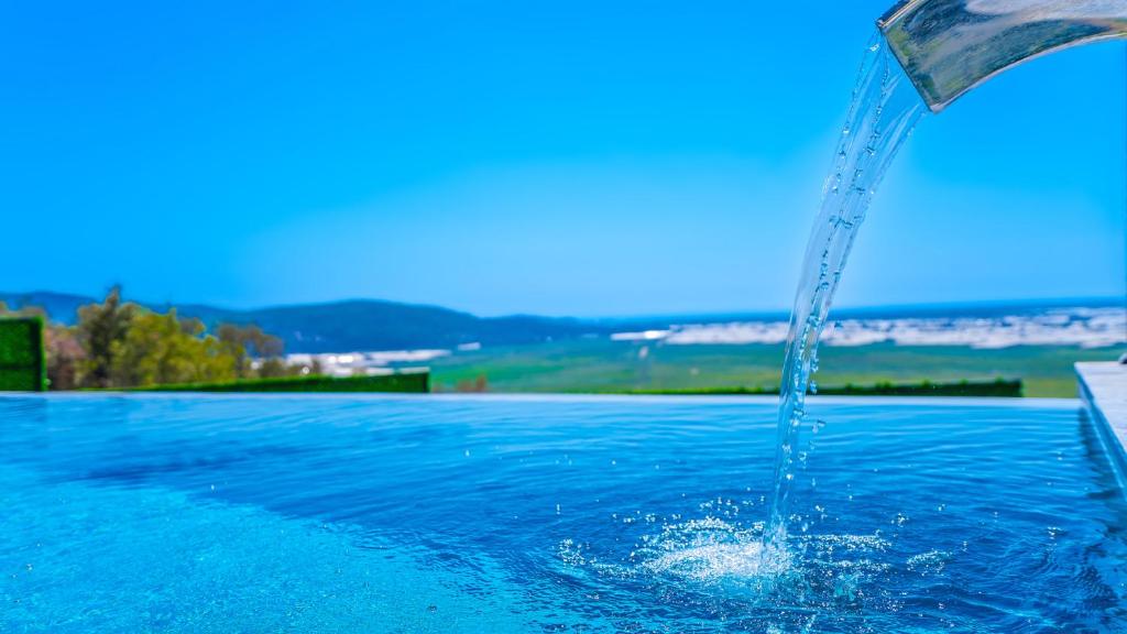 Swimmingpoolen hos eller tæt på Conservative Villa in Nature - Uzumlu, Kalkan