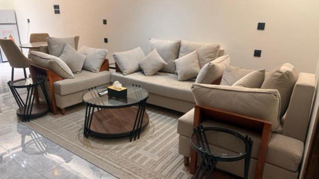 Posezení v ubytování شقة مخدومة خاصة