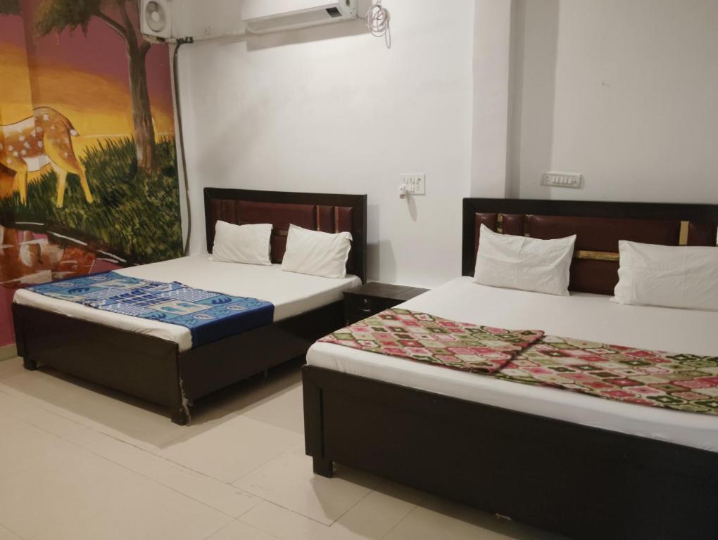 Φωτογραφία από το άλμπουμ του Shree Radha inn σε Ayodhya