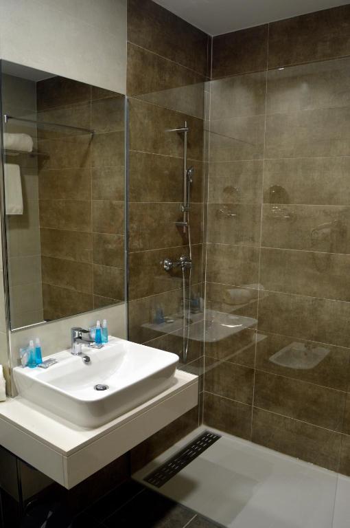 Koupelna v ubytování Hotel Balneario de Graena