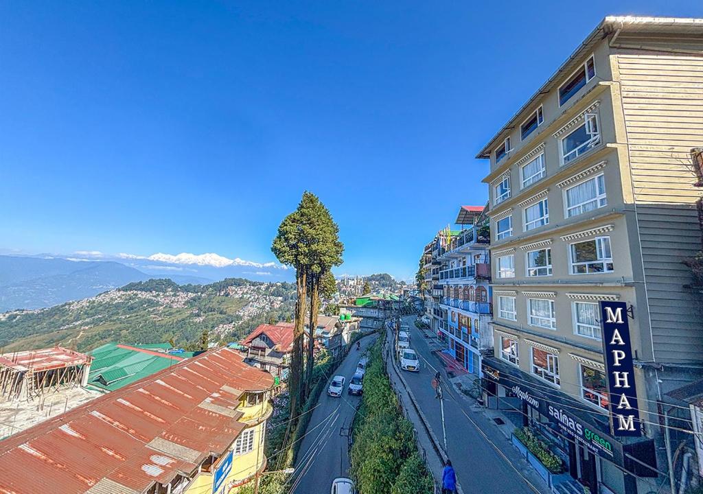 Vista general d'una muntanya o vistes d'una muntanya des de l'hotel