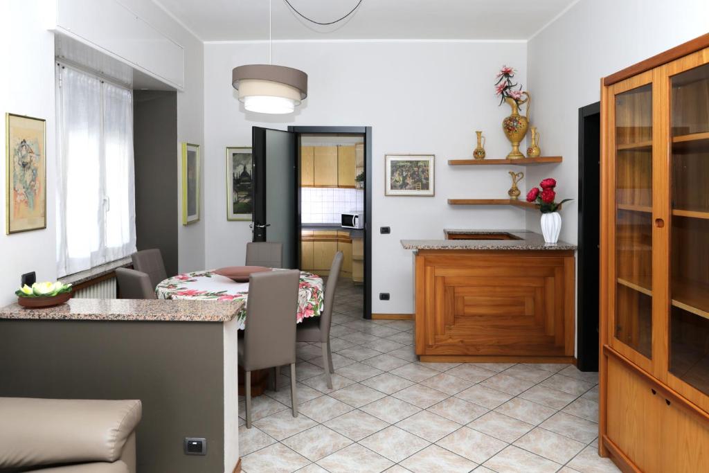 Hotel Residence Aurora - Apartamento De 2 Dormitorios Con Terraza - Anexo
