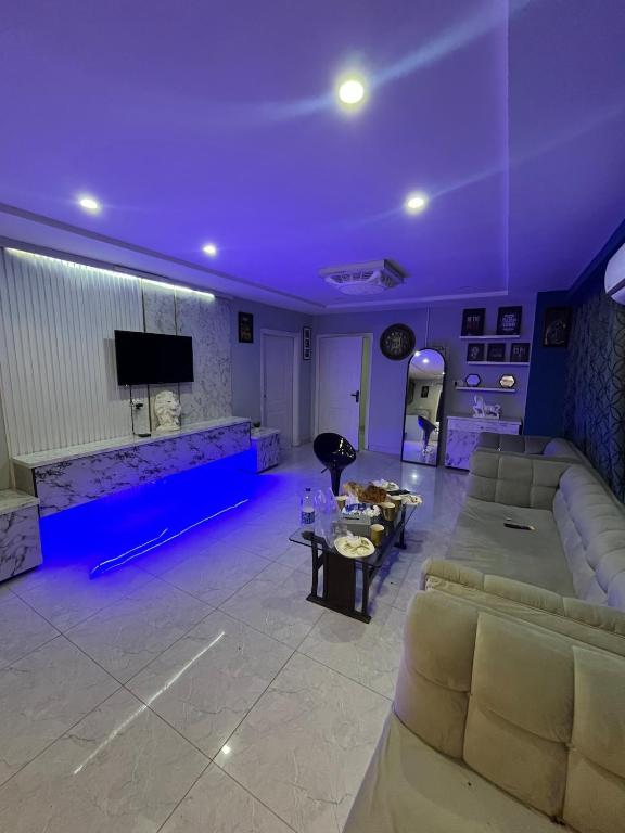 Picture of Luxury 2 Bedroom Penthouse at Orchard, 1 min Stroll to MRT