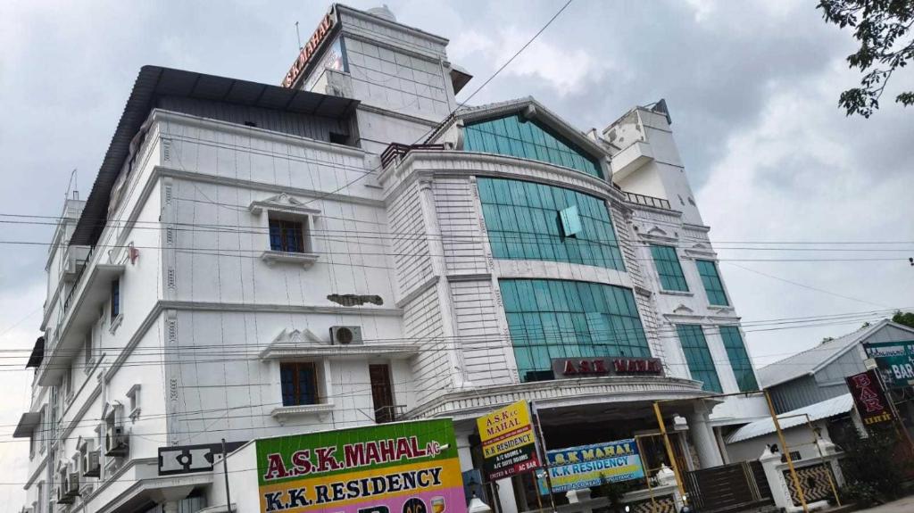 Το κτήριο όπου στεγάζεται  το ξενοδοχείο