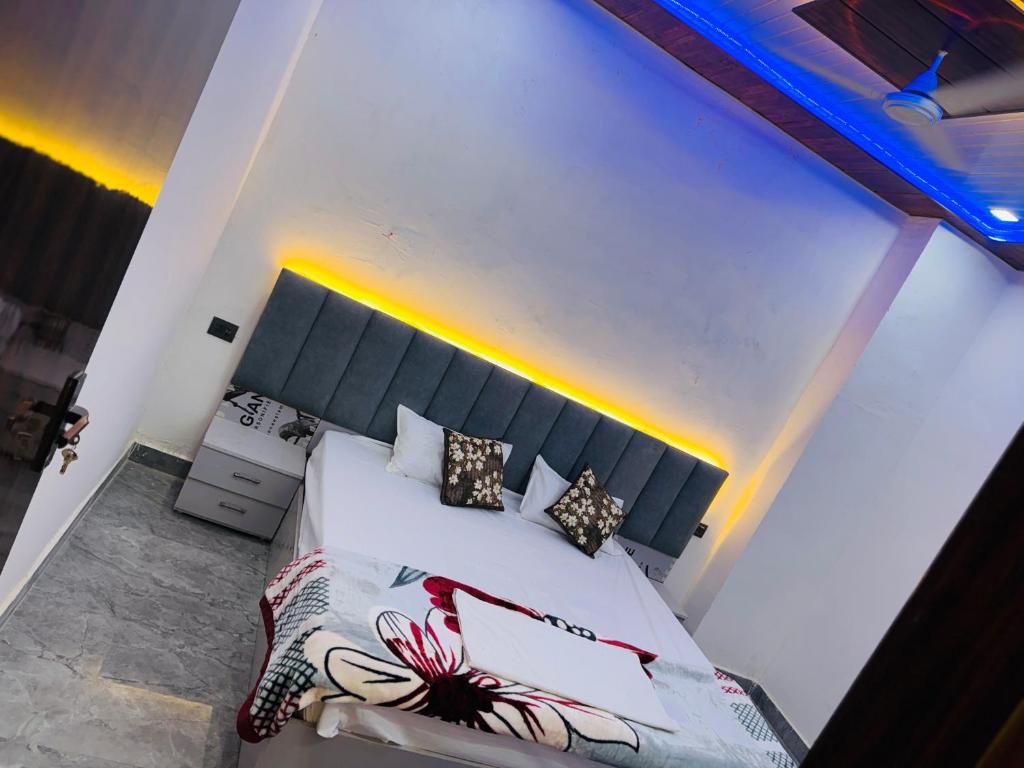 Ένα ή περισσότερα κρεβάτια σε δωμάτιο στο Delight stay rooms