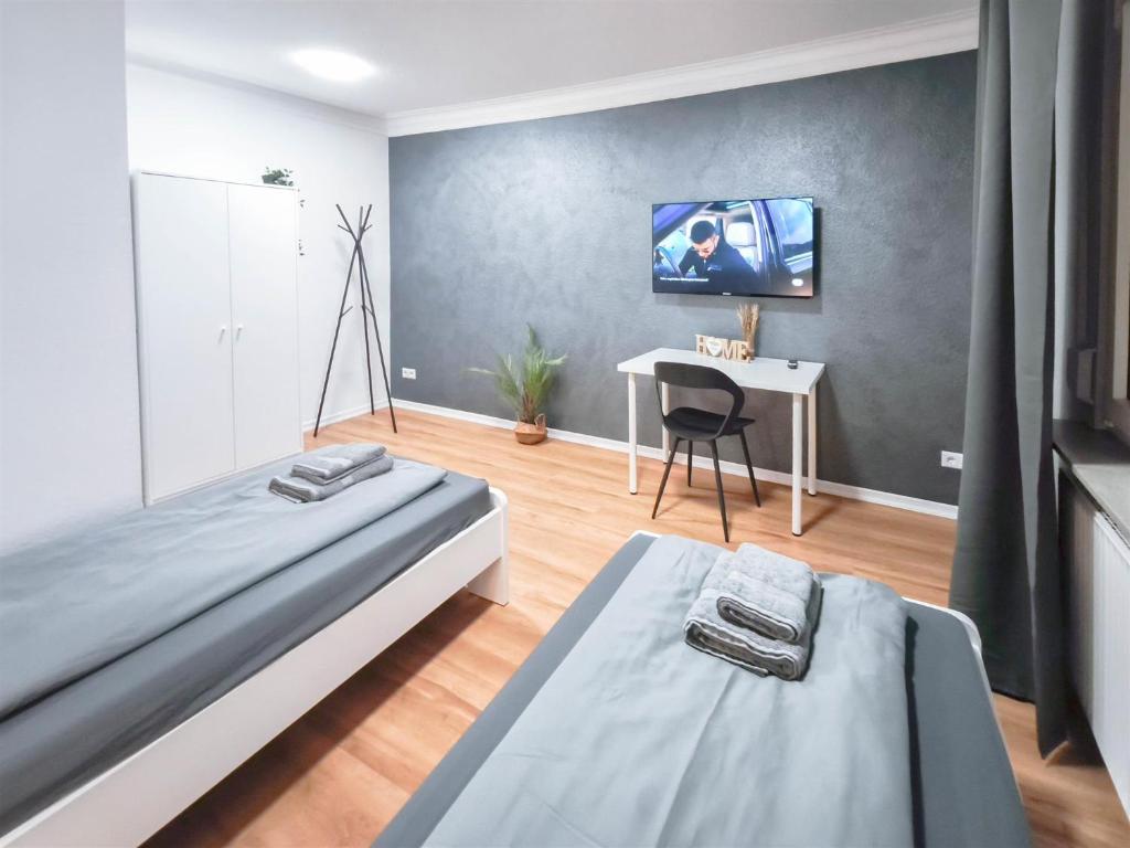ALFA Stuttgart Apartment 4 Zimmer 4BR TV WIFI WM nahe Wasen & Daimler l 7Beds I 8 people I Kitchen l Bathroom l Eigene Küche und Bad - Error