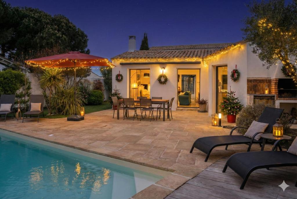 Bazén v ubytování ILE DE RÉ - Villa Sylvabelle nebo v jeho okolí