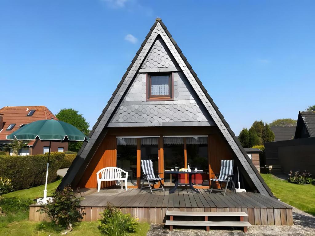 Το κτήριο όπου στεγάζεται  η παραθεριστική κατοικία