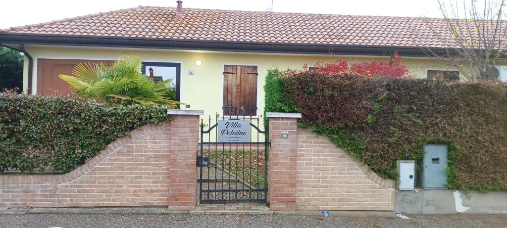 Το κτήριο όπου στεγάζεται  η βίλα