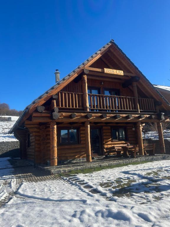 Το κτήριο όπου στεγάζεται  το σαλέ