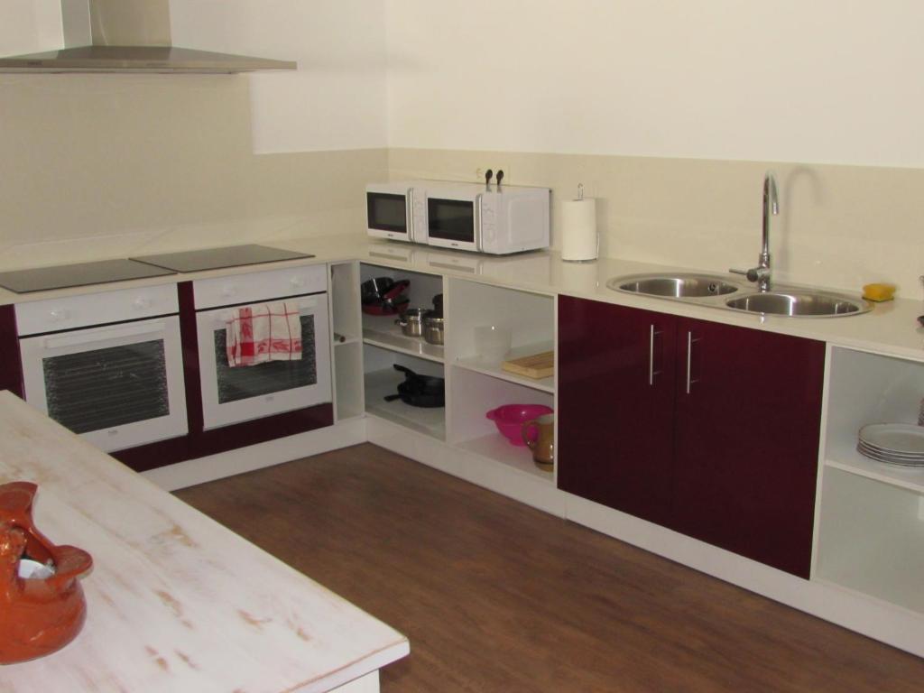 Kuchyň nebo kuchyňský kout v ubytování El Albergue del Montero