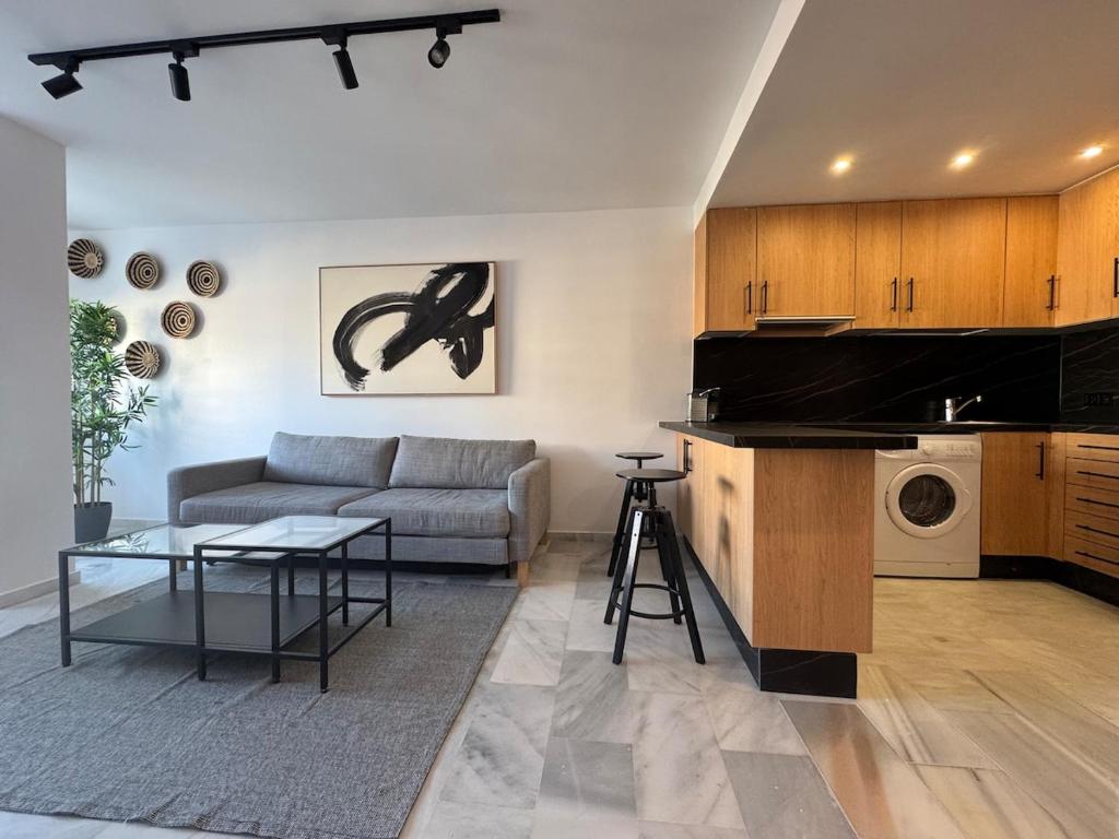 New apartment in the heart of Puerto Banus