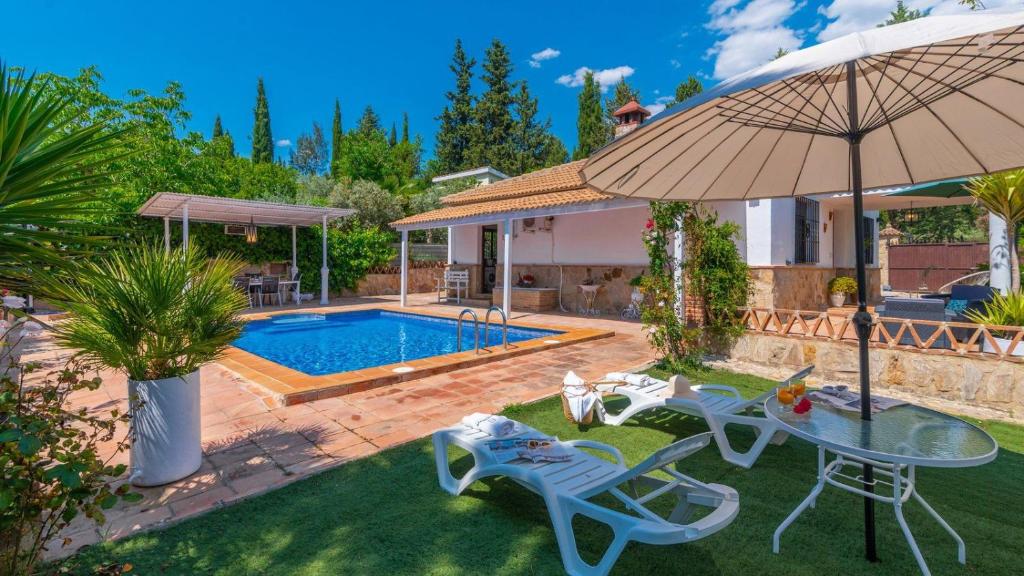 Swimmingpoolen hos eller tæt på El Ramal Arriate by Ruralidays