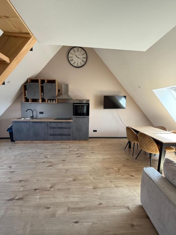 TV a/nebo společenská místnost v ubytování Himmelblick Pirmasens