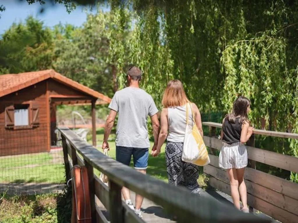 Gæster der bor på Chalet prestige 19 piscine partagée