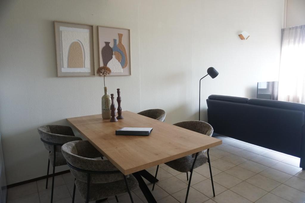 Fotografie z fotogalerie ubytování Kustverhuur, Oude manege Nieuwvliet, Nieuwvliet 11 v destinaci Nieuwvliet