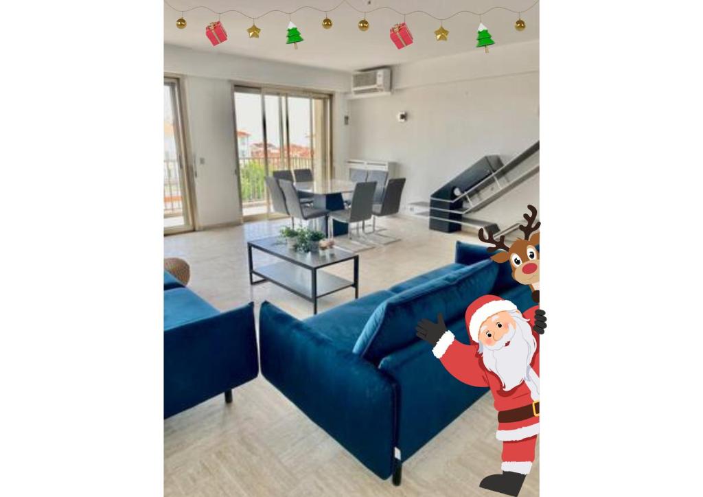 Un lugar para sentarse en Central -300m Palais- Seaview-A/C-WIFI-spacieux