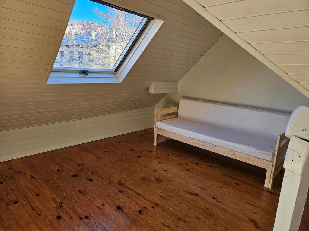 Ένα ή περισσότερα κρεβάτια σε δωμάτιο στο Casa familiar con encanto