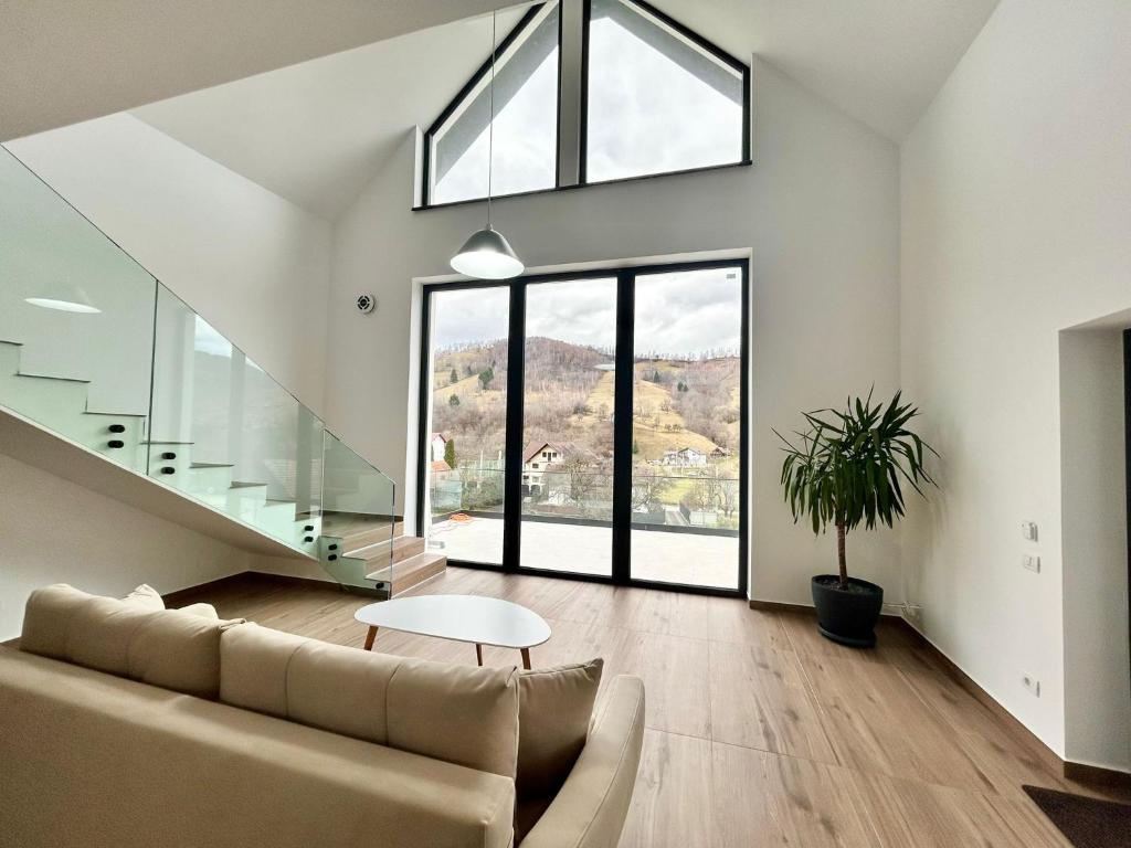 Et opholdsområde på JAD Emirage Luxury Villa Infinity Pool and Spa