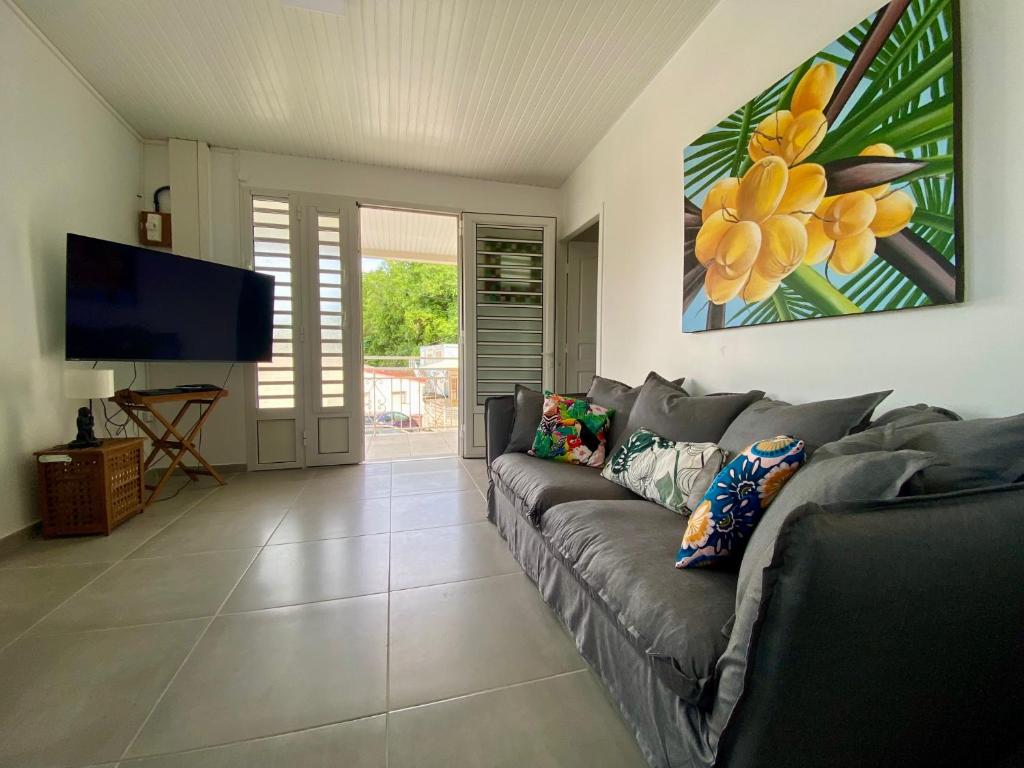 Χώρος καθιστικού στο Logement t3 avec terrasse à Tartane