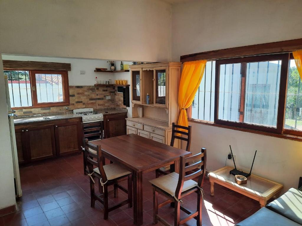 Kuchyň nebo kuchyňský kout v ubytování El descanso