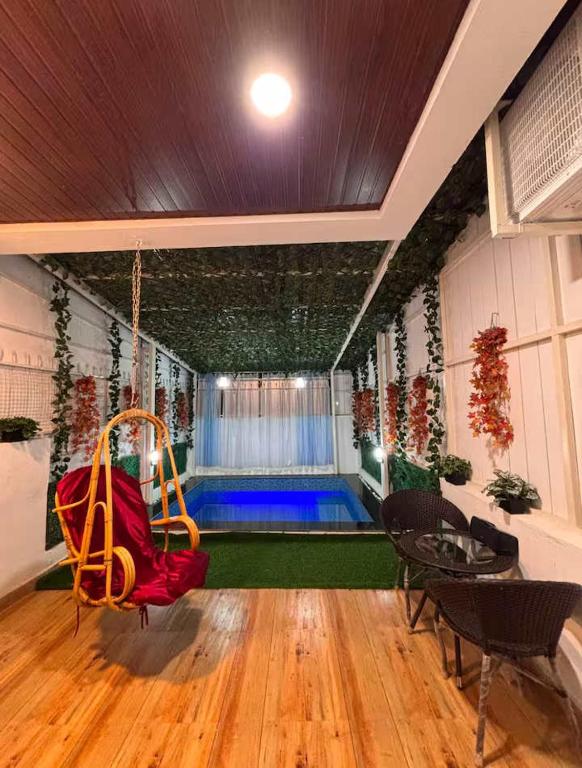 Hồ bơi trong/gần WeCasa