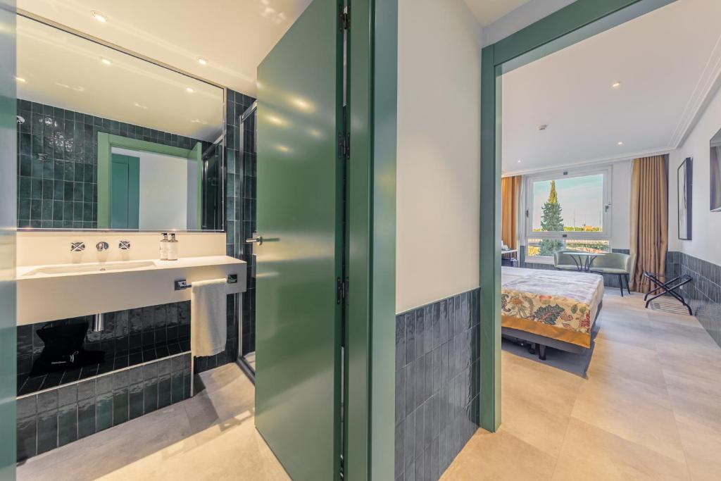 Ribera de Triana Hotel - 15