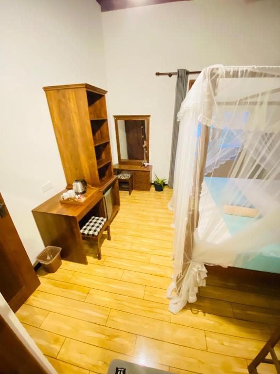 Lavender mirissa - 14