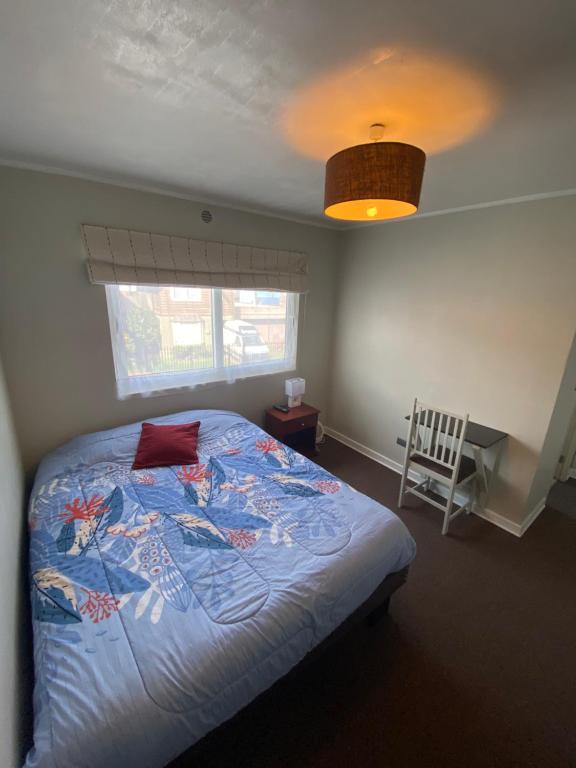 Ένα ή περισσότερα κρεβάτια σε δωμάτιο στο Habitación Doble con Baño Exclusivo, Entorno Tranquilo y Servicios Cercanos